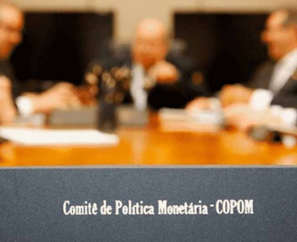 Copom anuncia aumento na Taxa Selic para 11,75%