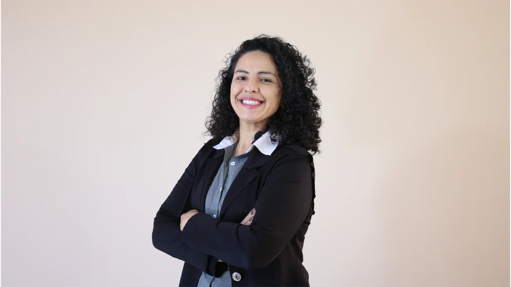 Flávia Rodrigues, mentora Makro do departamento Pessoal, especialista em assuntos de Pessoal na Contabilidade
